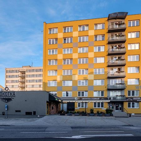Hotel U Nadrazi Ceske Budejovice Bagian luar foto