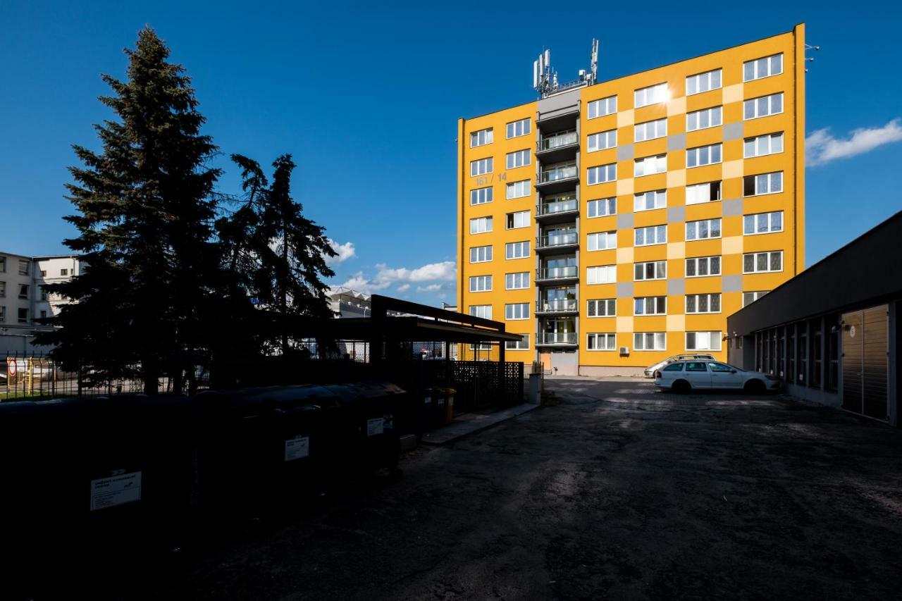 Hotel U Nadrazi Ceske Budejovice Bagian luar foto